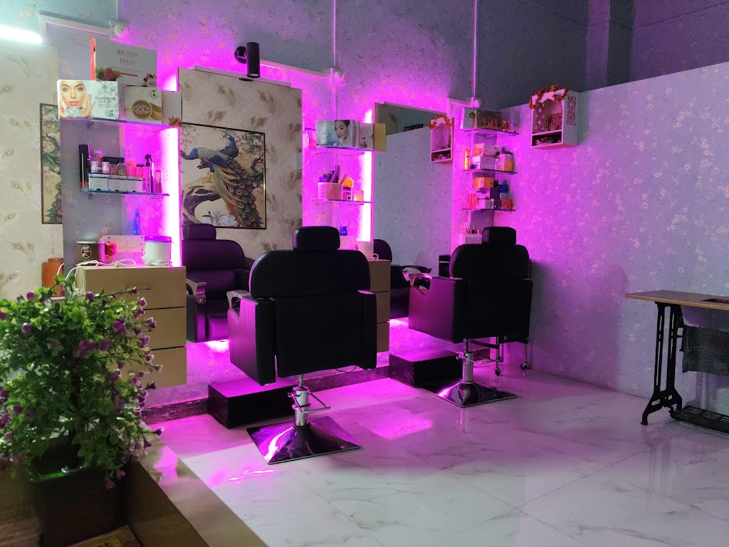 New Twinkle Makeovers Beauty Parlour