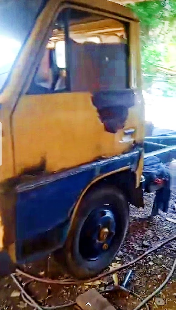 Bengkel Mobil "Choiril Jaya" (las & cat)