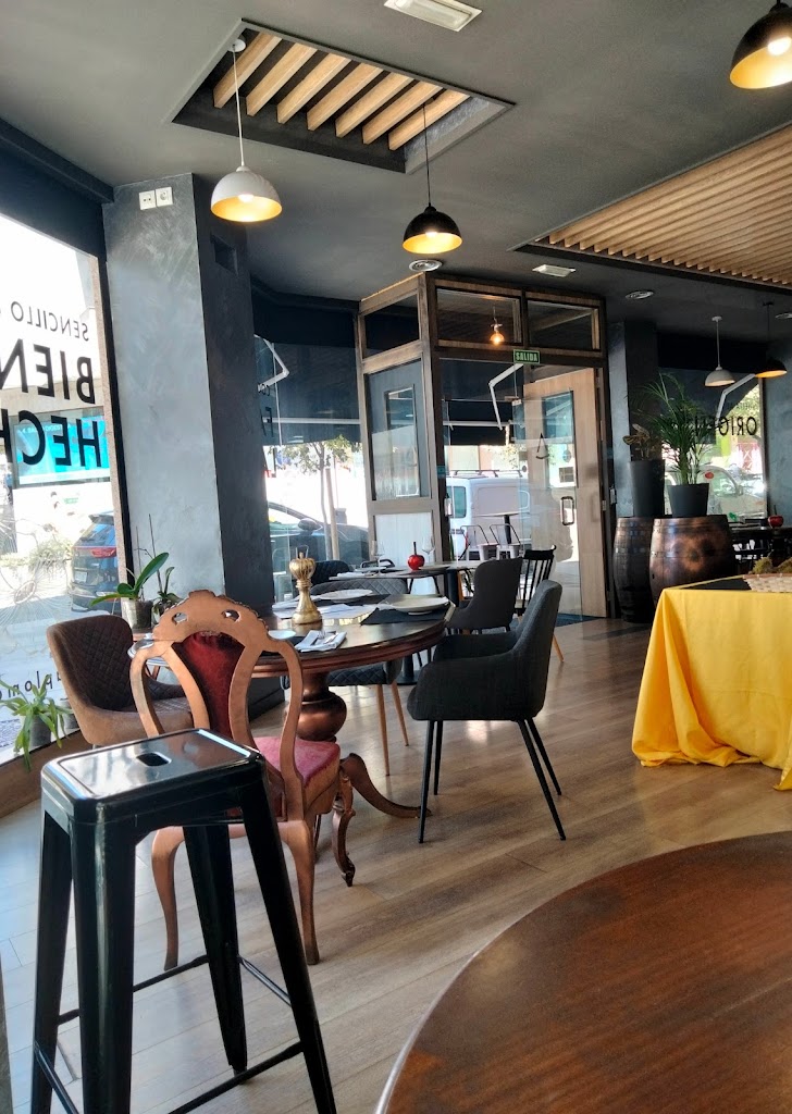 Restaurante Aplomo — Ambiente