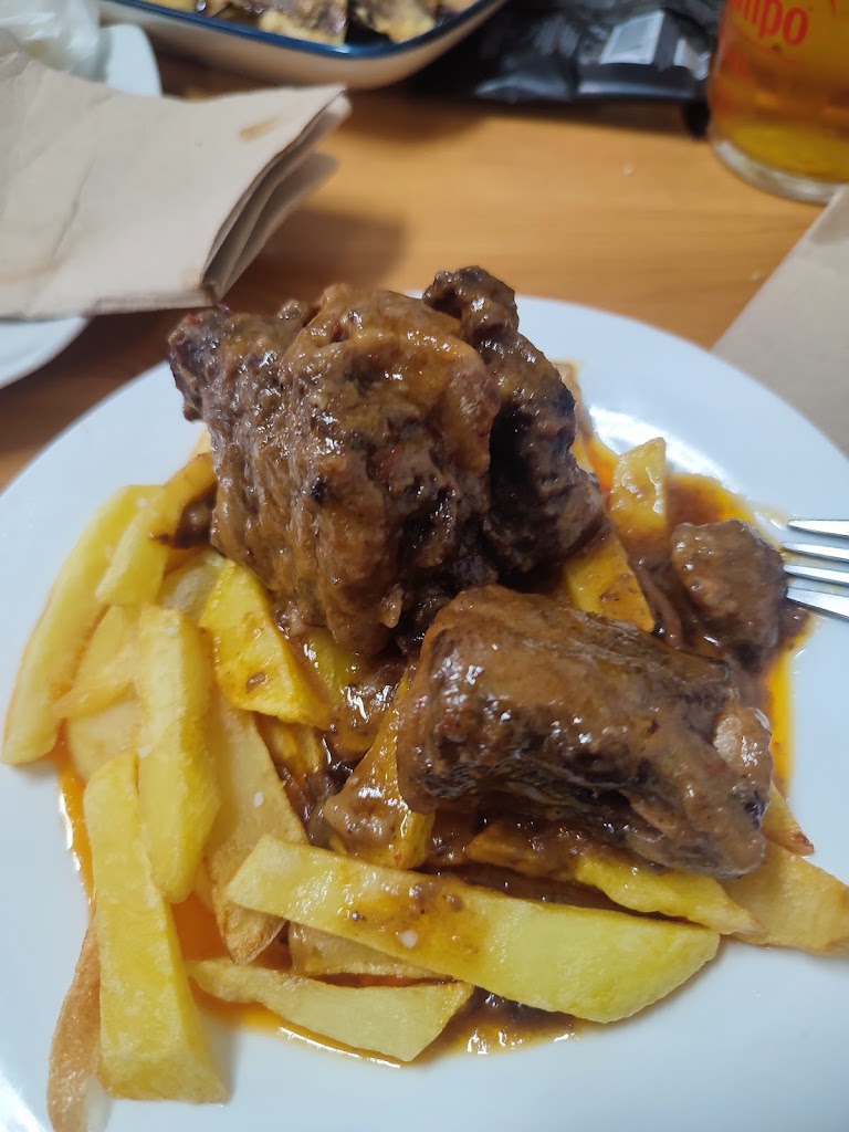 Bar Casa Picholi — Comida y bebida