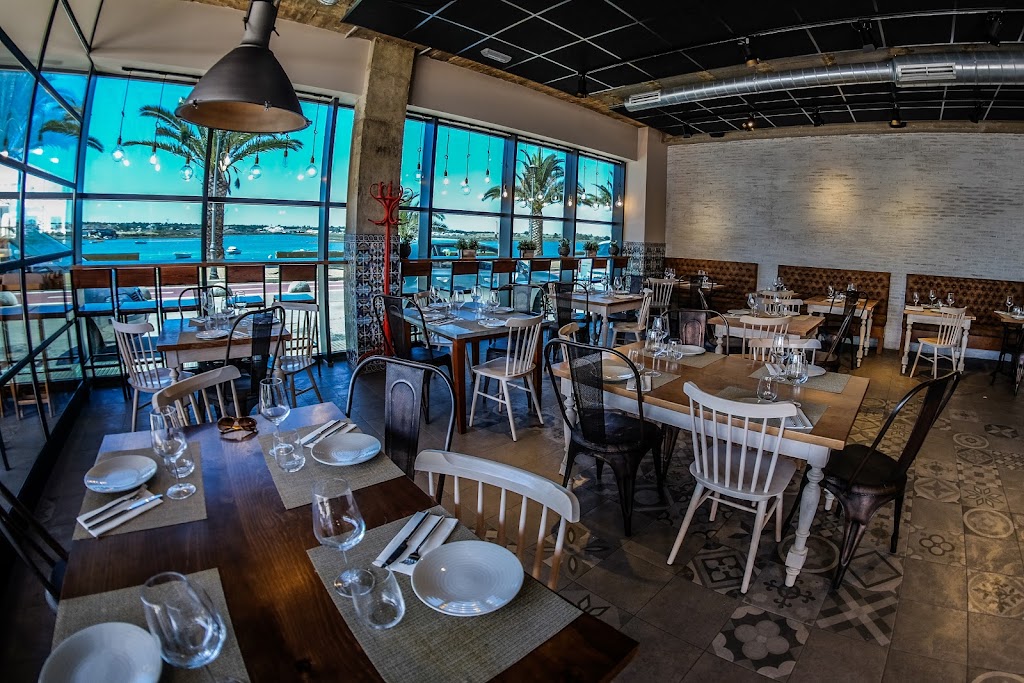 Restaurante Dona Lola — Ambiente