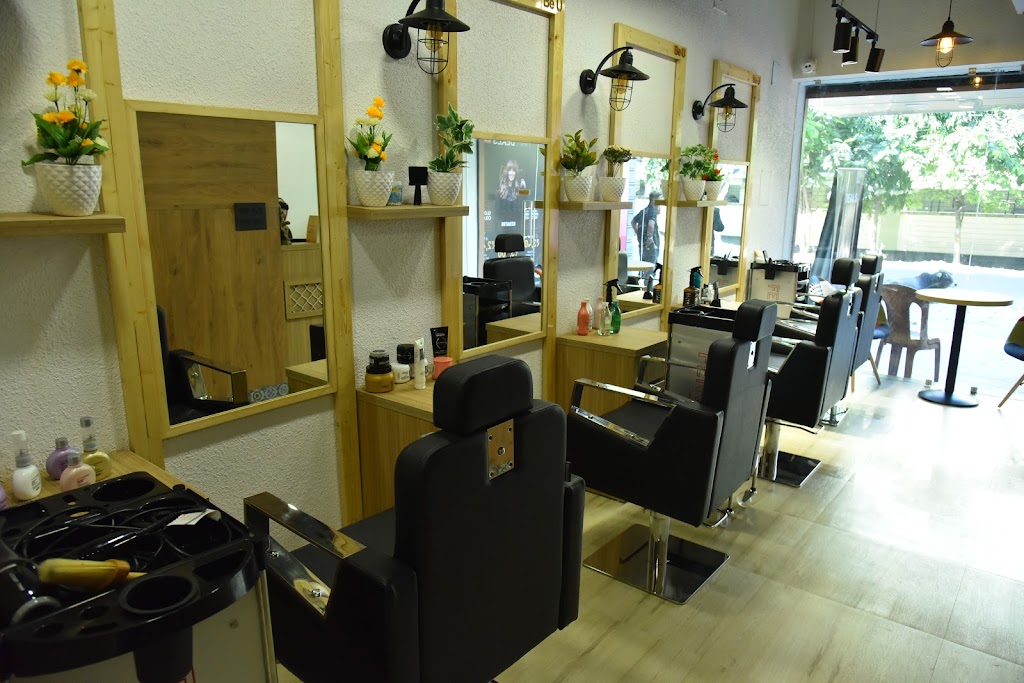 Pro Plus Smart Salon