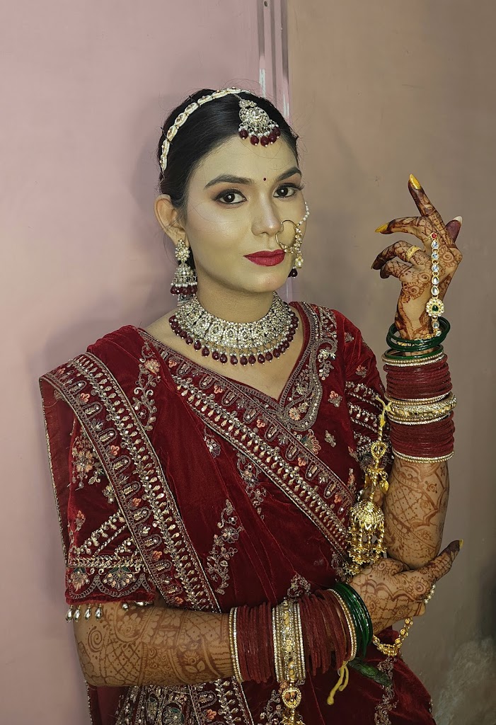 Ankita Soni Makeup Hairstylist