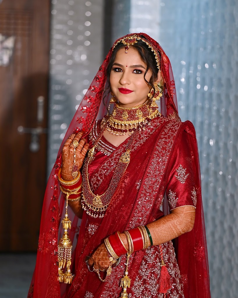 Nayankaari Makeovers By Salony Mutha Nanded