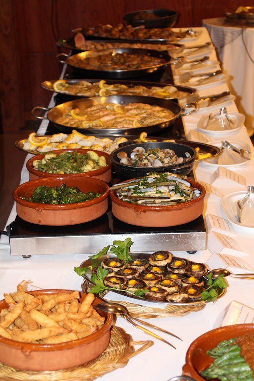 Restaurant Caliu — Comida y bebida