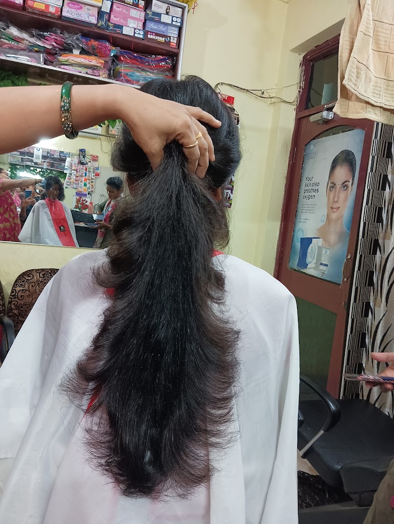 Khushi Beauty Parlour