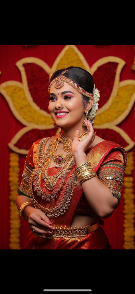 Glam Glow Professional Hygienic Saloon And Makeover Studio