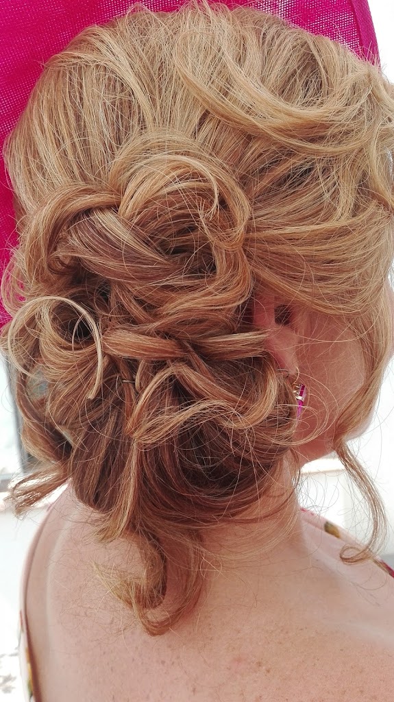 "Salon de Peluqueria Estudio 27" — Peinado