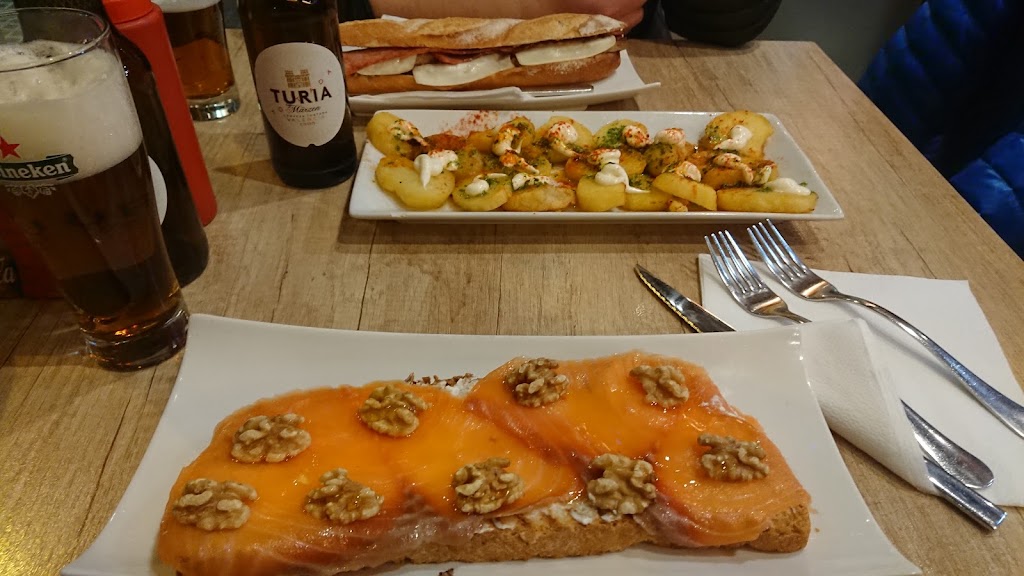 Les Lletres Frankfurt — Comida y bebida