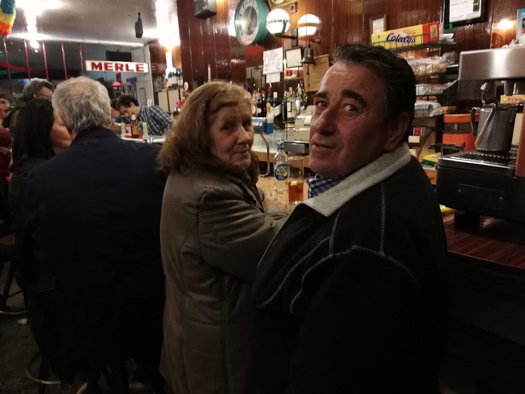 Merle Cafe Bar — Ambiente
