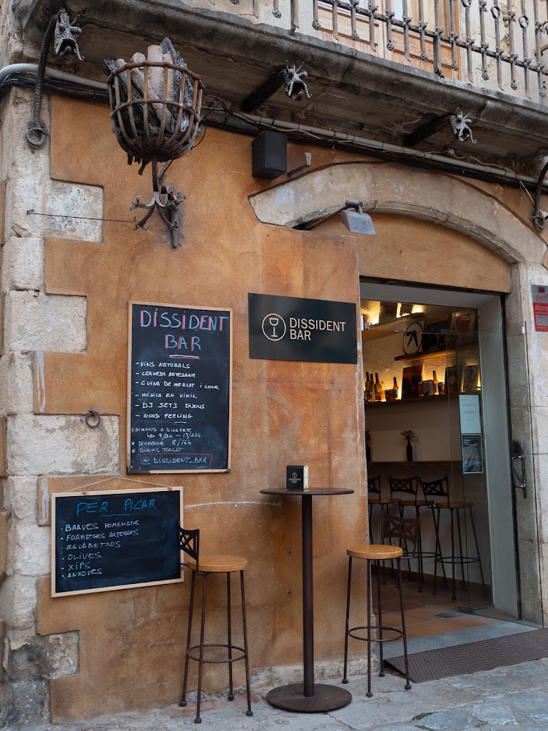 Dissident Bar
