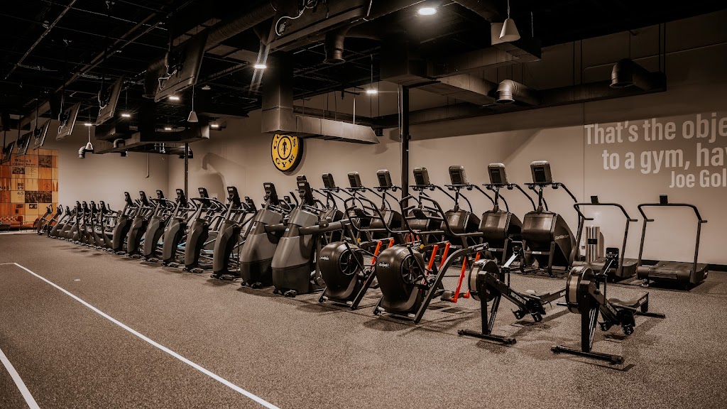  Gold's Gym Memphis