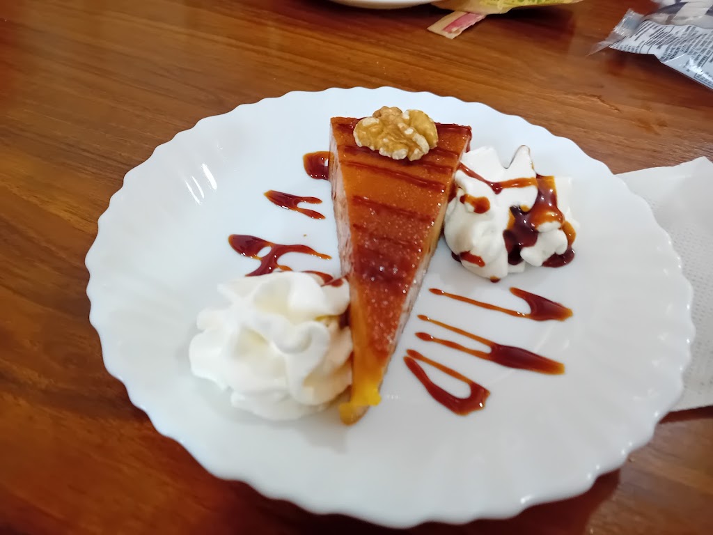 Cafe Bar la Alborada — Comida y bebida