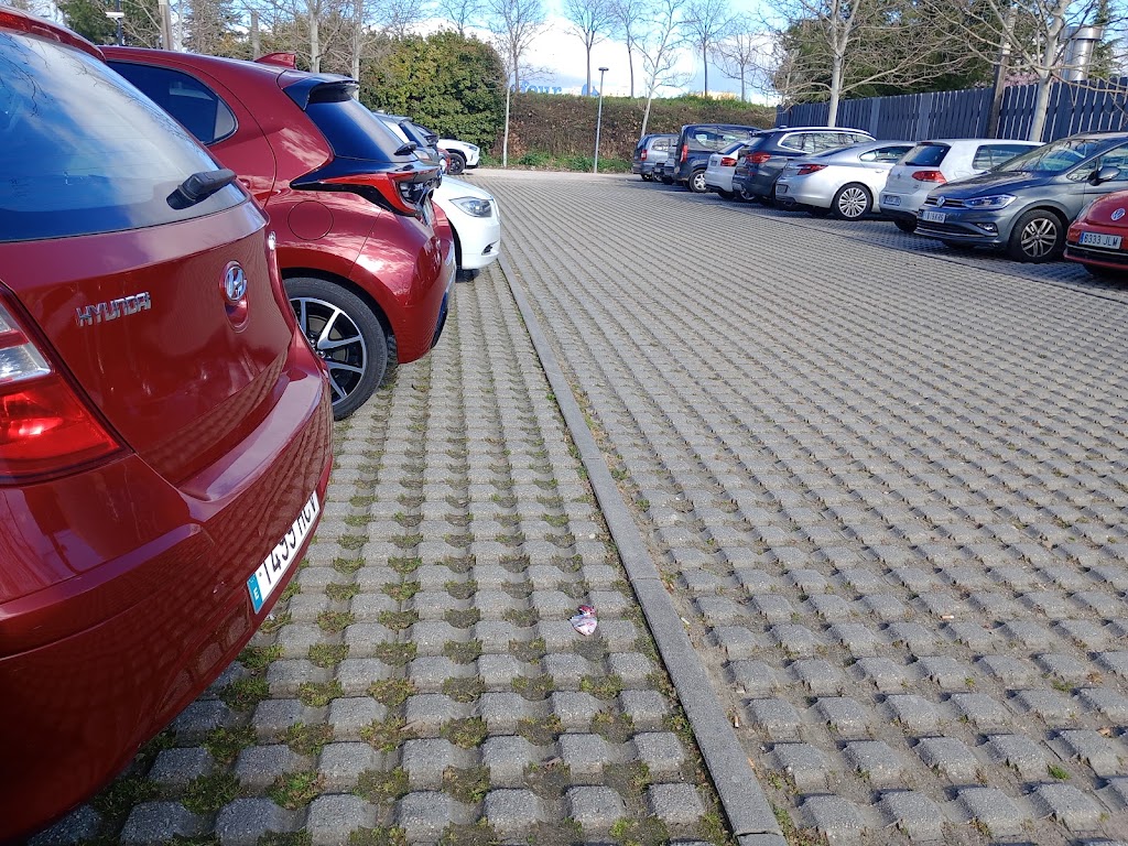 Aparcamiento — Estacionamiento