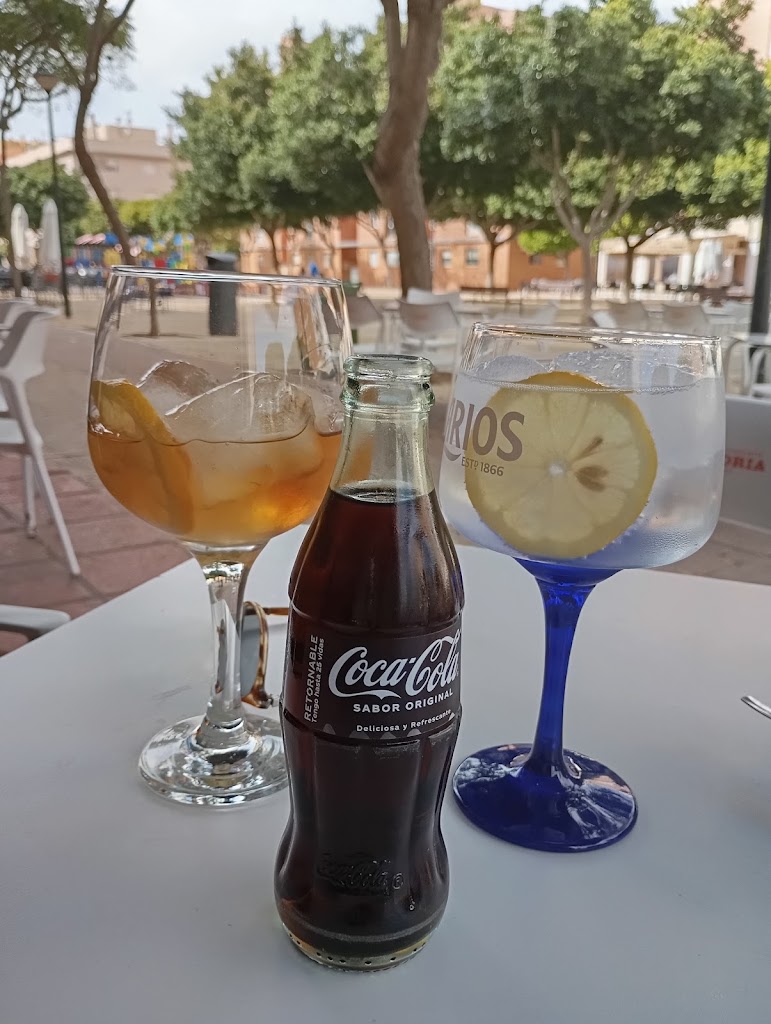 Lobo Lopez Cafe y Copas — Mas recientes
