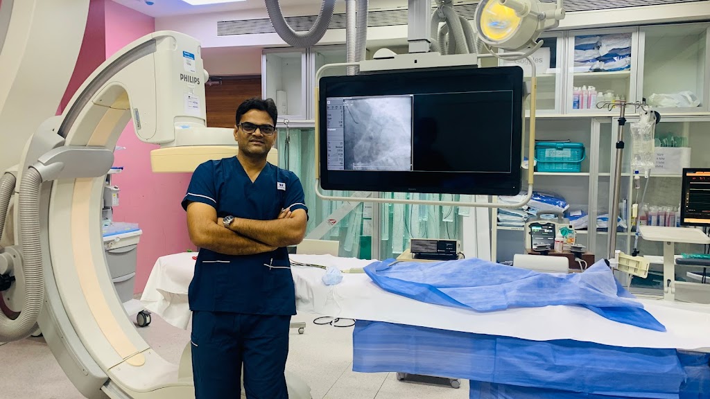 Dr. Dr Ketan M Vekariya