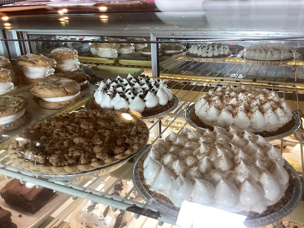  Mauston Park Oasis Restaurant & Bakery