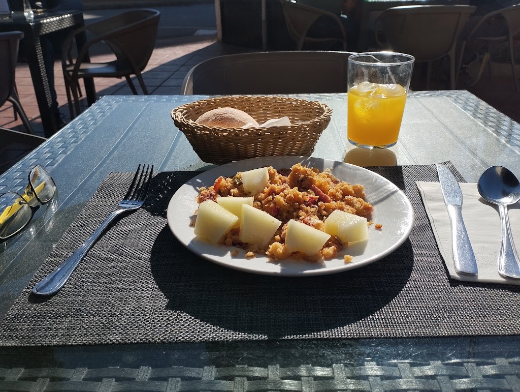 Meson El Granero — Comida y bebida
