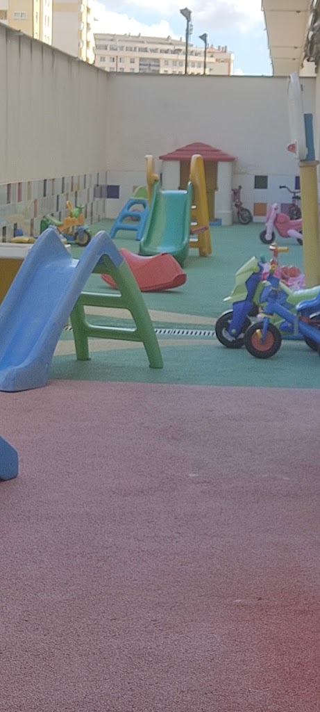 ESCUELA INFANTIL LOS POLLITOS