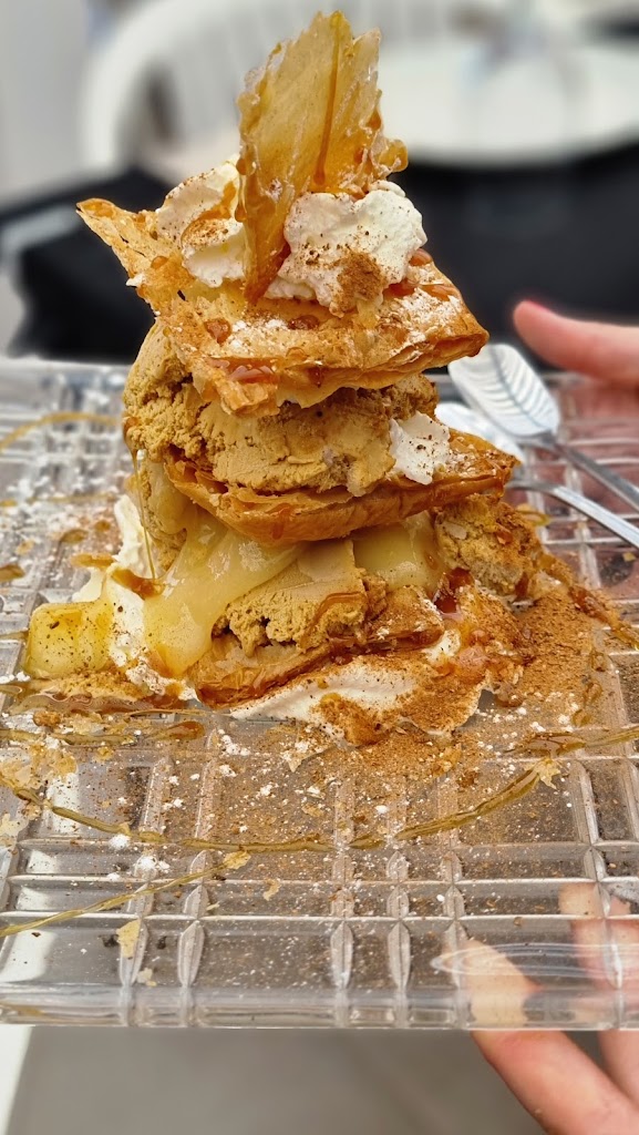 EL MINARETE RESTAURANTE CALPE — Comida y bebida