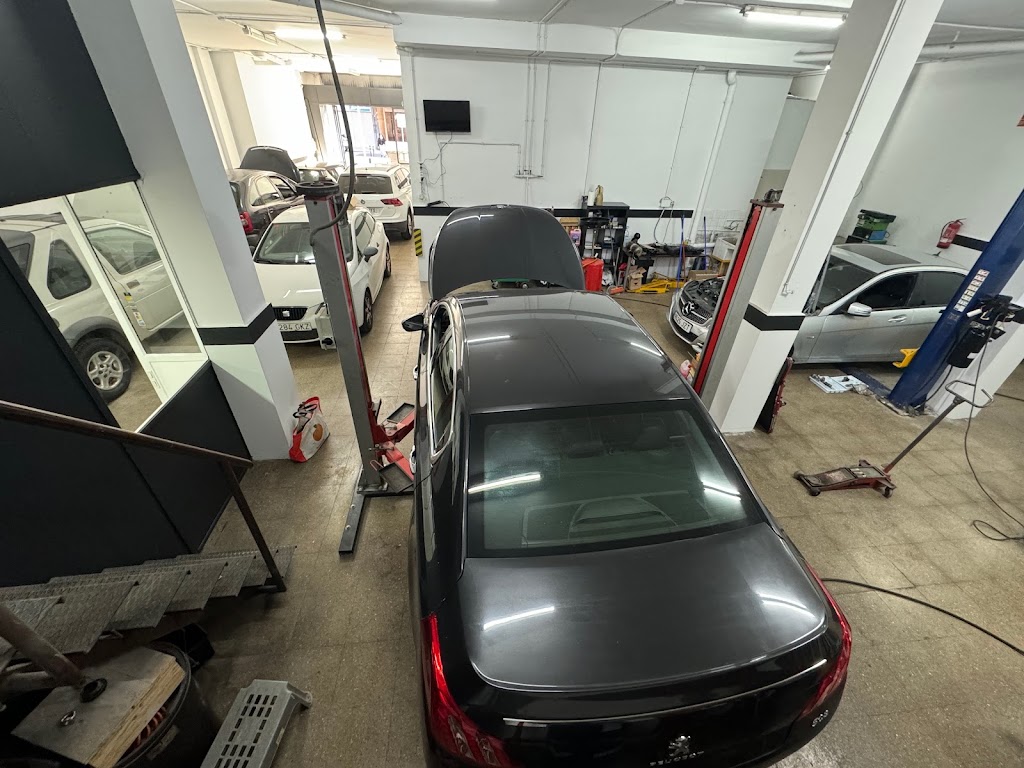 AV PERFORMANCE MOTOR SERVICES — Taller