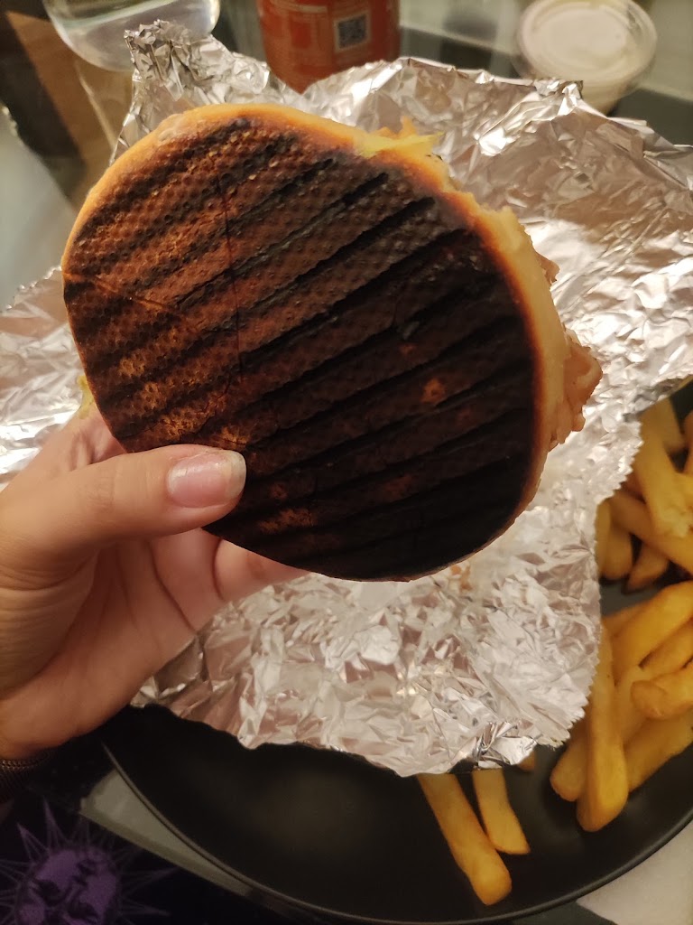 Ali Baba Doner Kebab Restaurante Hindu — Papas fritas