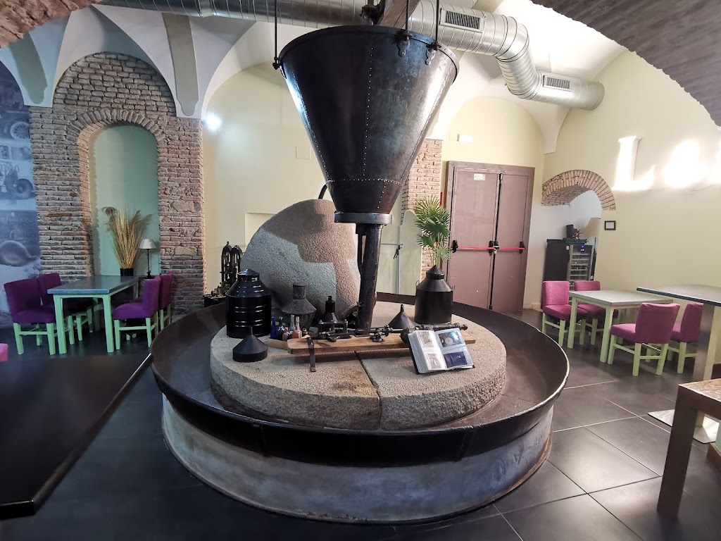 RESTAURANTE CAFE BAR LA MARQUESA — Ambiente