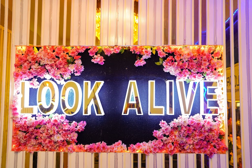 Look Alive Salon