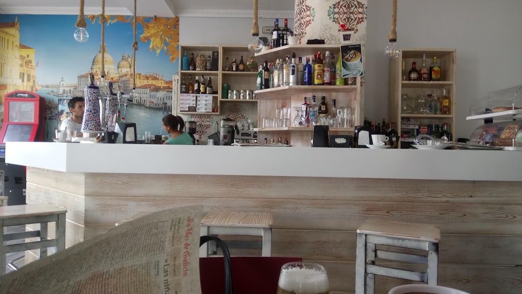 Bocateria Cafe Bar Sol — Ambiente
