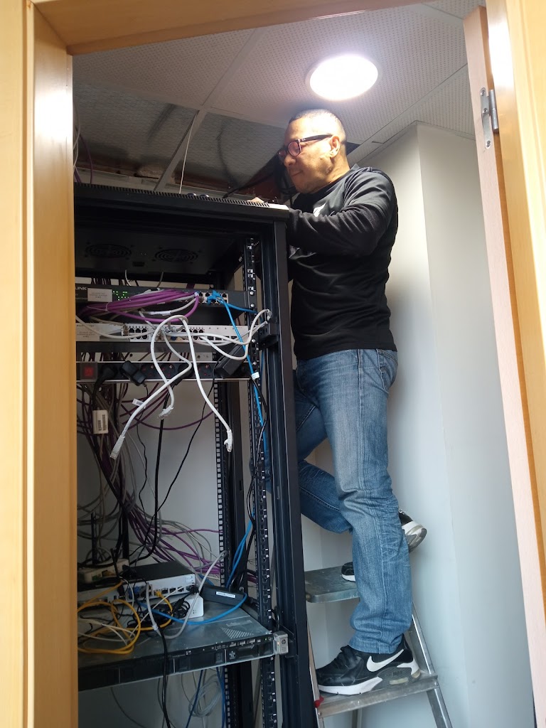 Soporte Tecnico Ordenadores y Redes Lan