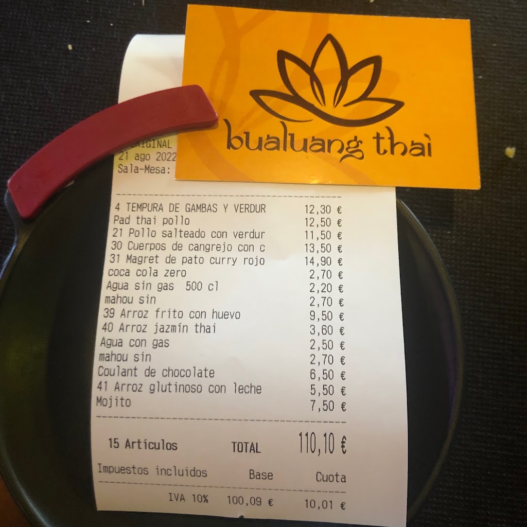 Bualuang Thai Restaurant Thailandes — Carta