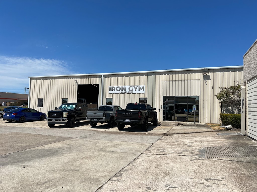  Muscle Minded Iron Gym