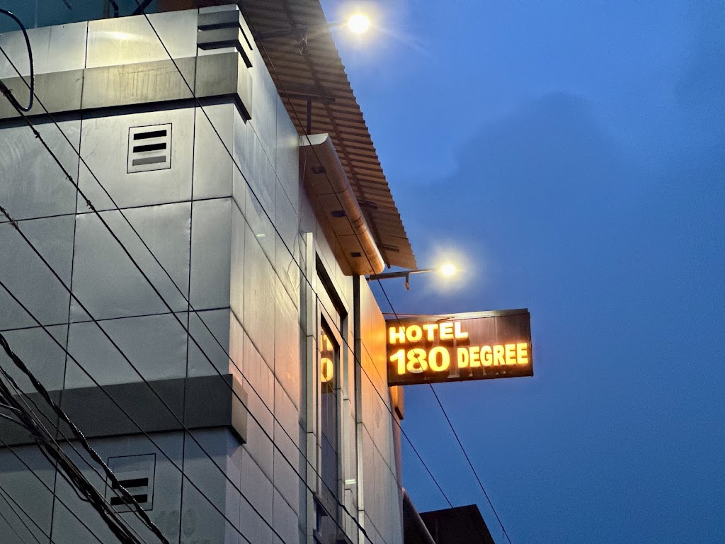 180 Degree Hotel