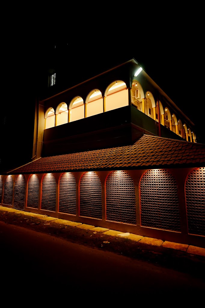 Utsav Hotel