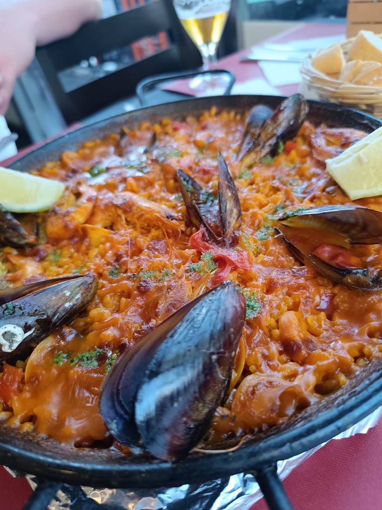 Pizza Metro Restaurant Salou — Paella