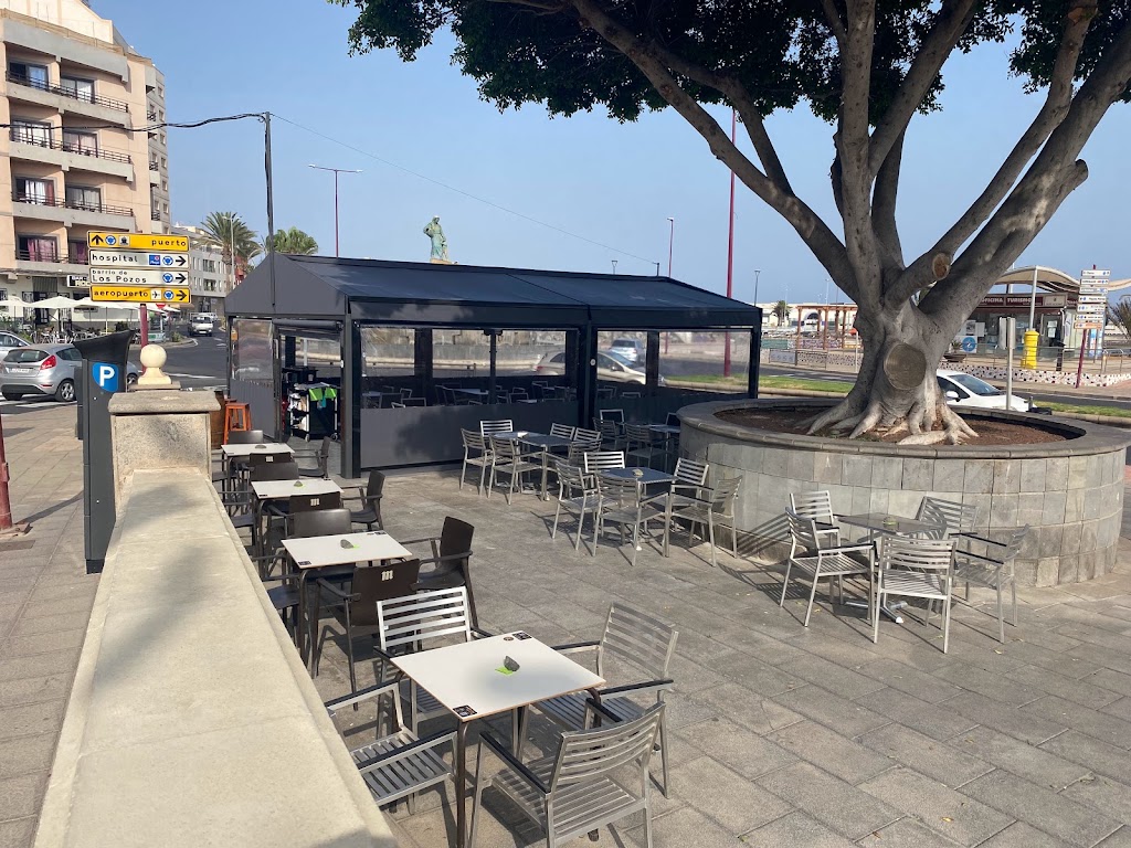 Muelle Viejo Lounge Cafe — Ambiente