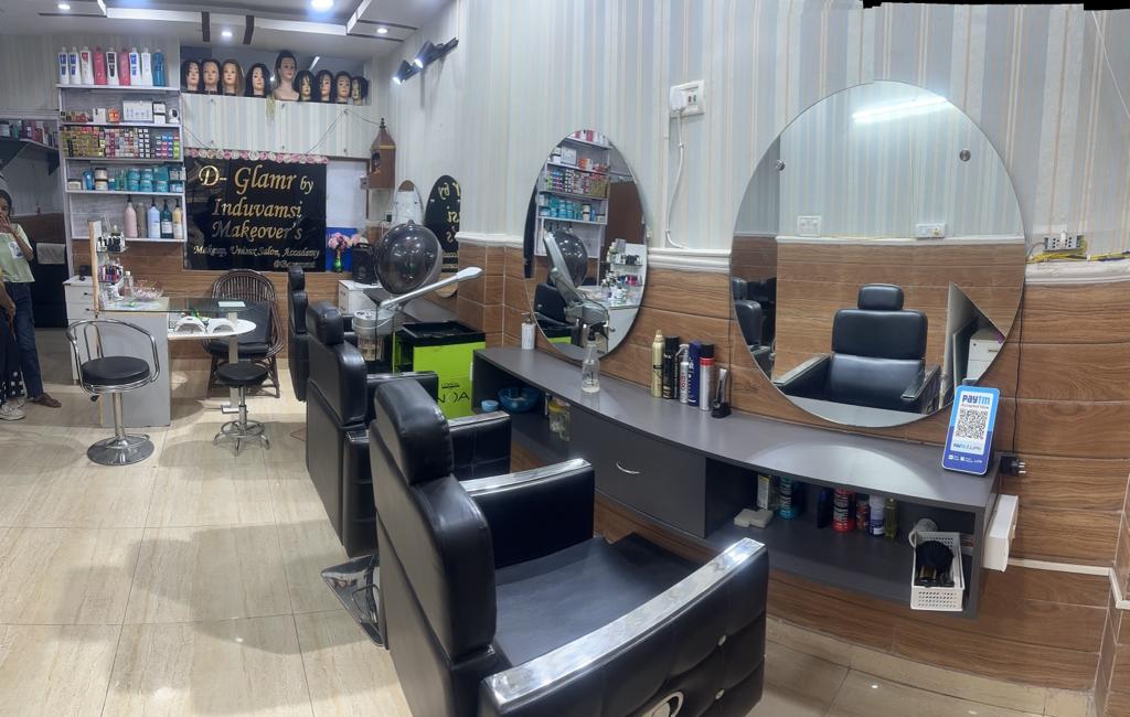 D Glamr Unisex Salon