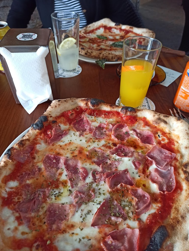 Gelateria Nuria — Pizza