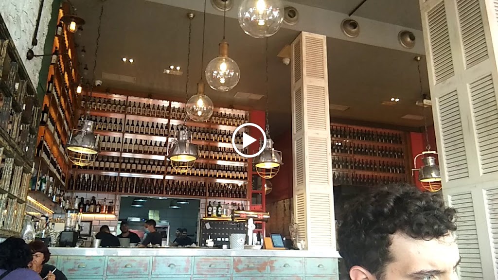 Restaurante Divina Italia el Charco — Videos