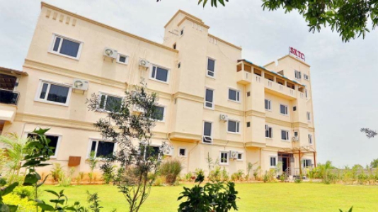 Hotel Sktc Grand Palace