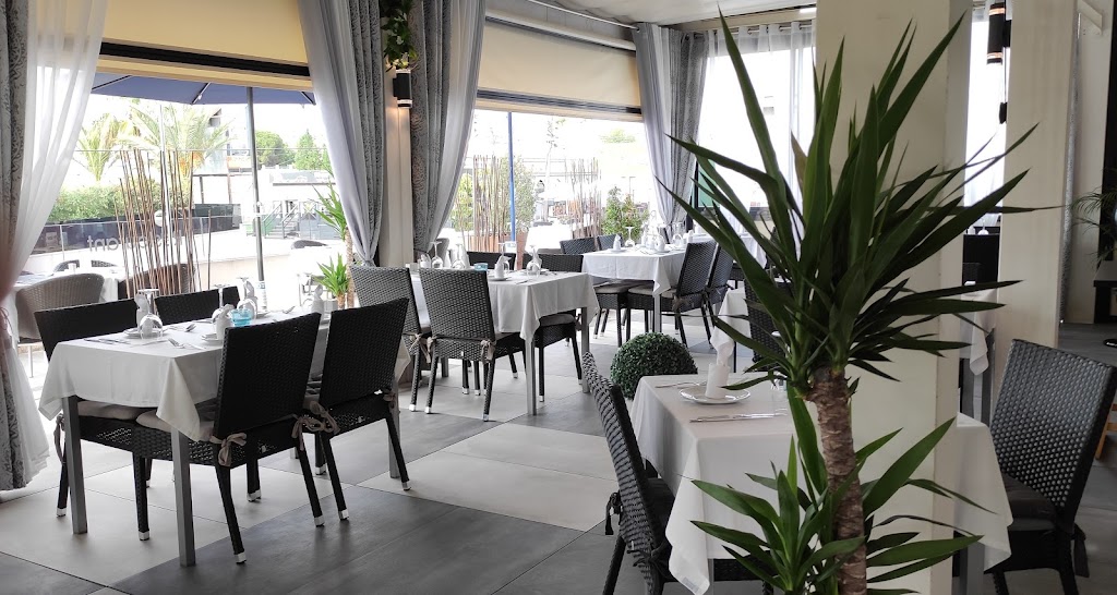 La Brisa Bar Restaurant