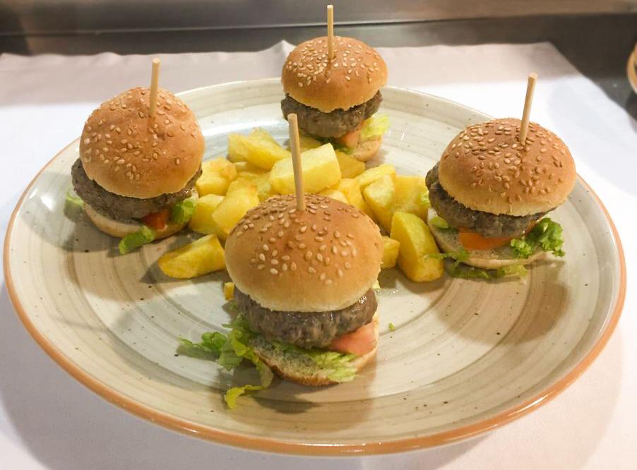 Taberna Concho (Fuengirola) — Comida y bebida