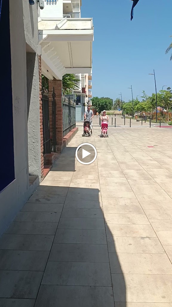 Simpatia & Friends Gastrobar by htopgroup — Videos