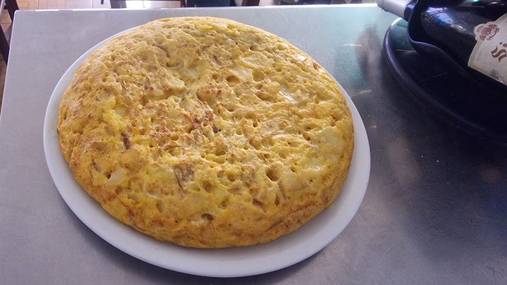 Bar 49 Cerveceria — Comida y bebida