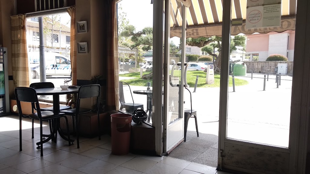 Cafe Holliday Bar — Del propietario