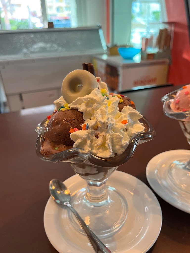 CAFETERIA KORTY — Helado