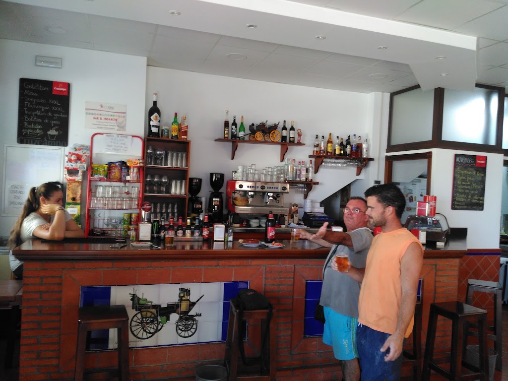 Bar El Enganche — Ambiente