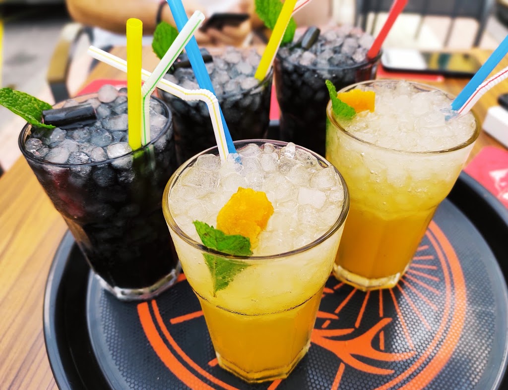 Cafe de Mar — Comida y bebida