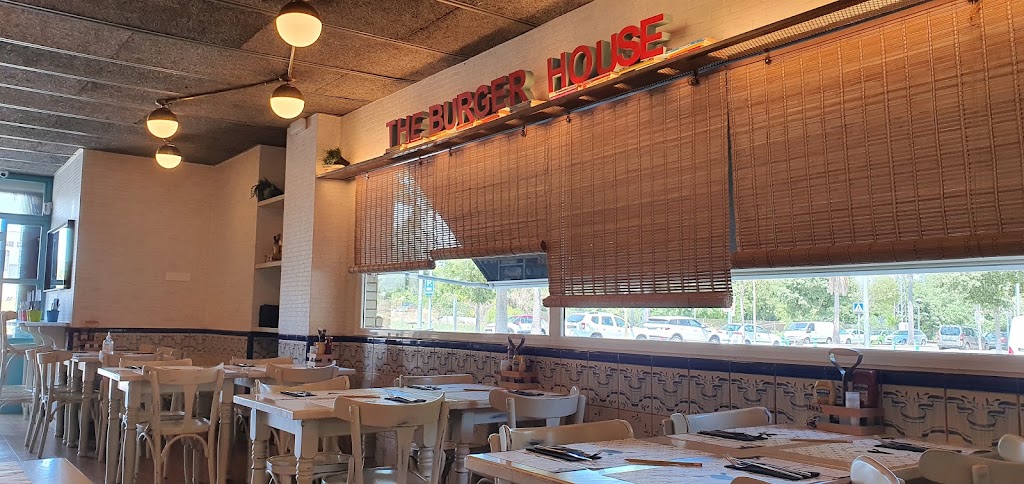 La Academia Burger — Ambiente