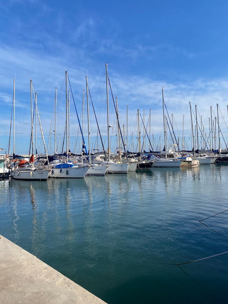 Aparcamiento puerto Premia
